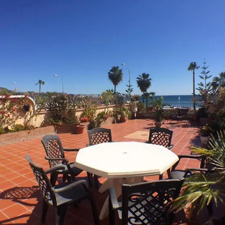 Frontline Burriana Beach Daire Nerja