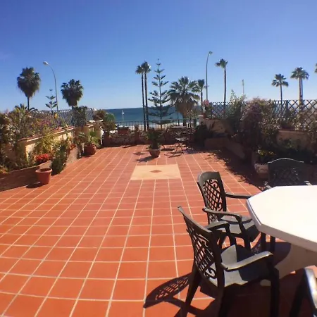 Frontline Burriana Beach Apartment *